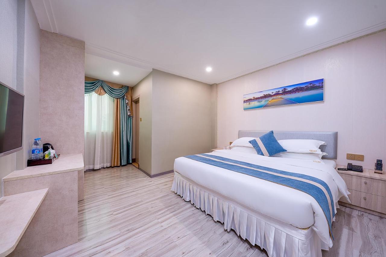 Frida Hotels Guangzhou Baiyun International Airport מראה חיצוני תמונה