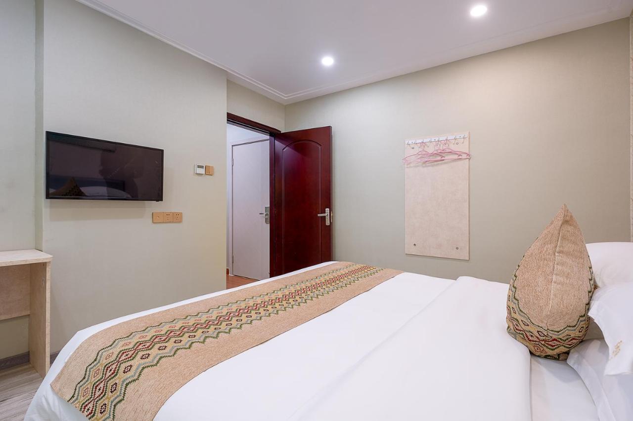 Frida Hotels Guangzhou Baiyun International Airport מראה חיצוני תמונה